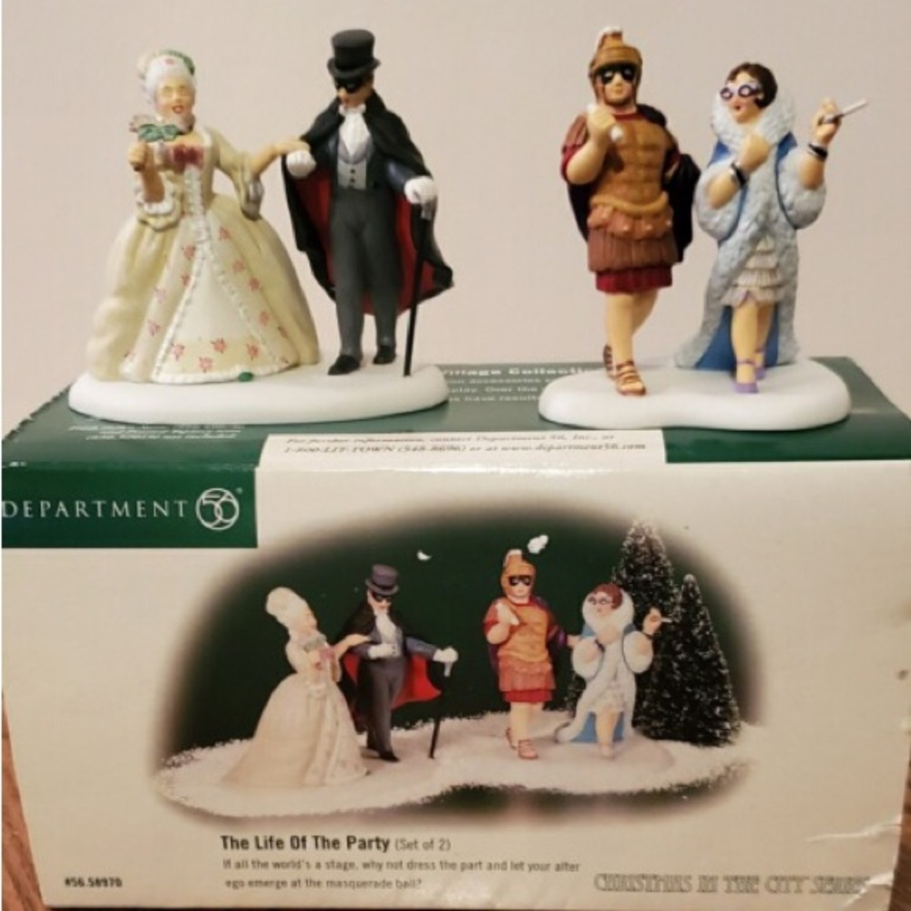 Department 56  Christmas in the City “The Life Of The Party”